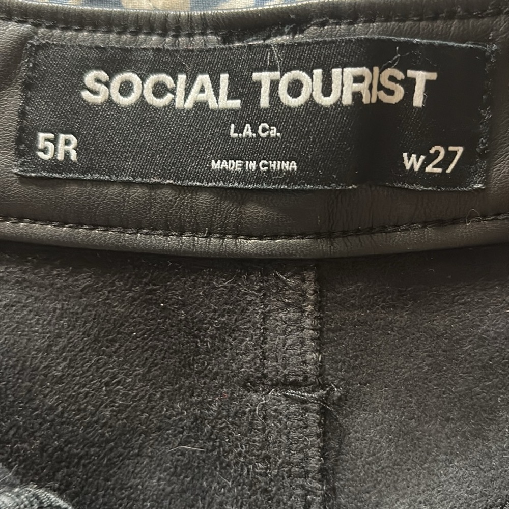 Social Tourist Ultra High Rise Baggy Black Vegan Leather Size 27 - Picture 6 of 13